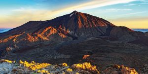 Le volcan Teide, à Tenerife, est le point culminant de l’Espagne.